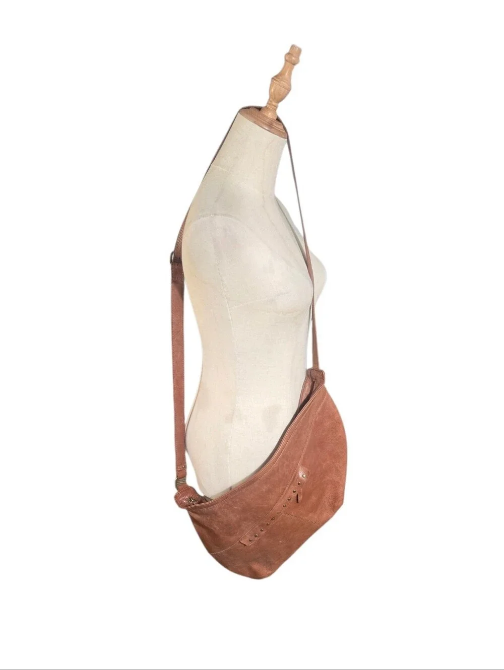 Ashwood Uk Brown Leather Stud-Accent Large Slingp Bag